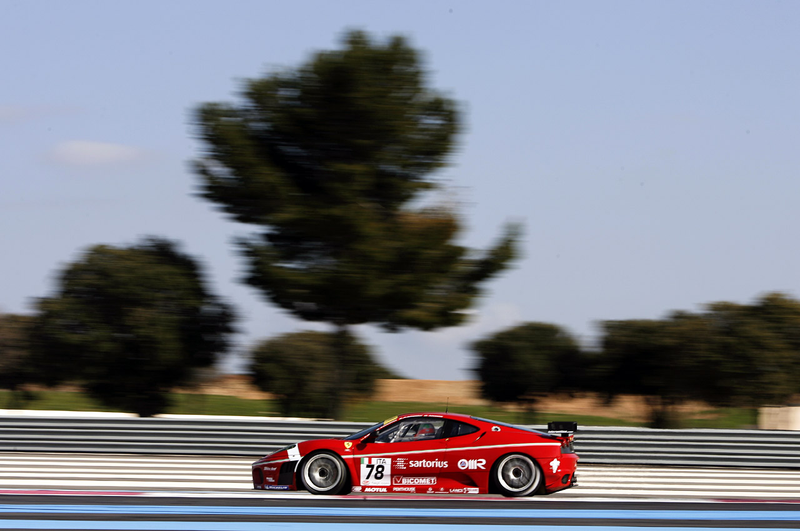 Illustration for article titled 2009 FIA GT Racers Trot Out For Spring Testing In France